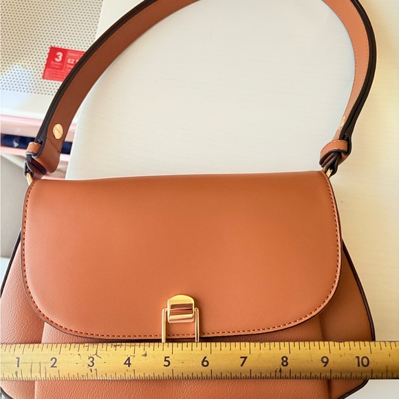 Calvin Klein bag - Picture 2 of 8